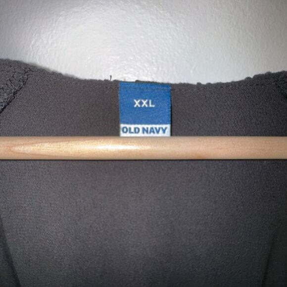 Old Navy XXL Black Ruffle Front Top - Picture 4 of 4